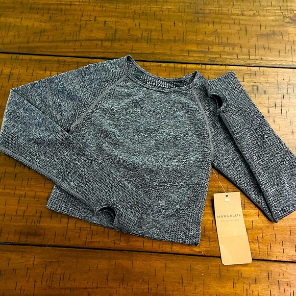 NWT Max & Allie Seamless Long Sleeve Charcoal Crop Top - Picture 1 of 13